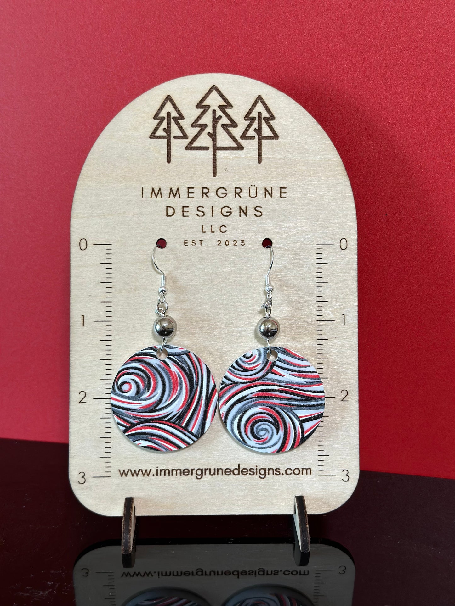 Red White & Black Rounds