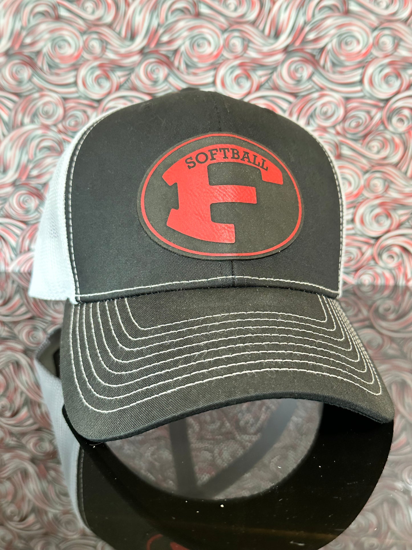 Caps
